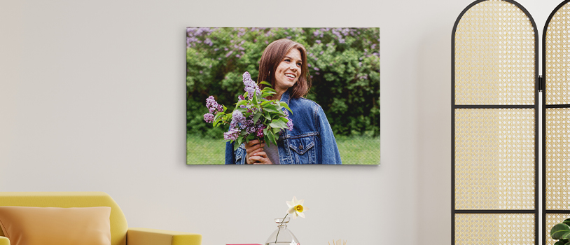 How to Style Walls with Cheap Canvas Prints?