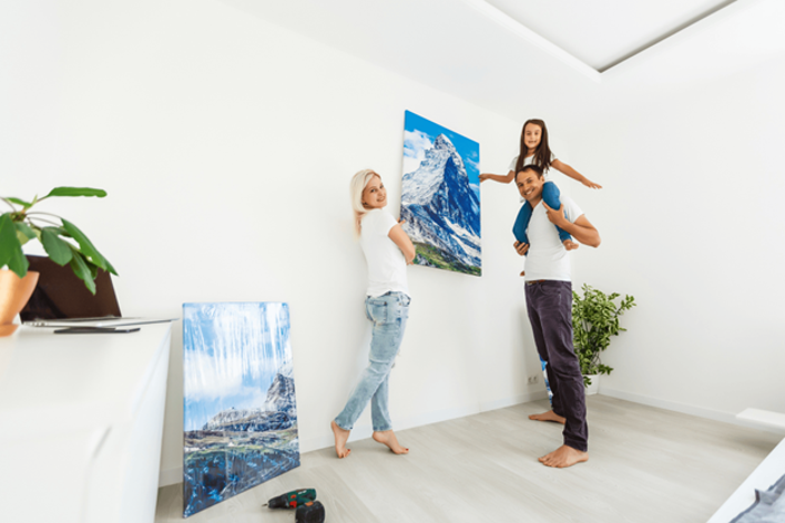 Hanging Canvas Prints Without Damage: The Ultimate Guide