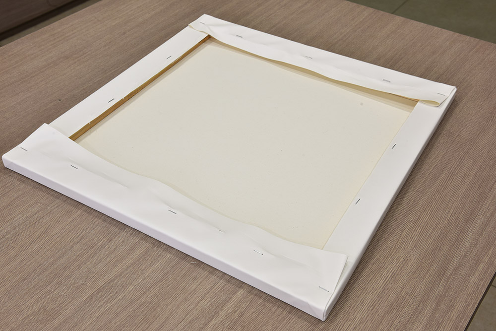 How to Stretch a Canvas Print Over a Frame